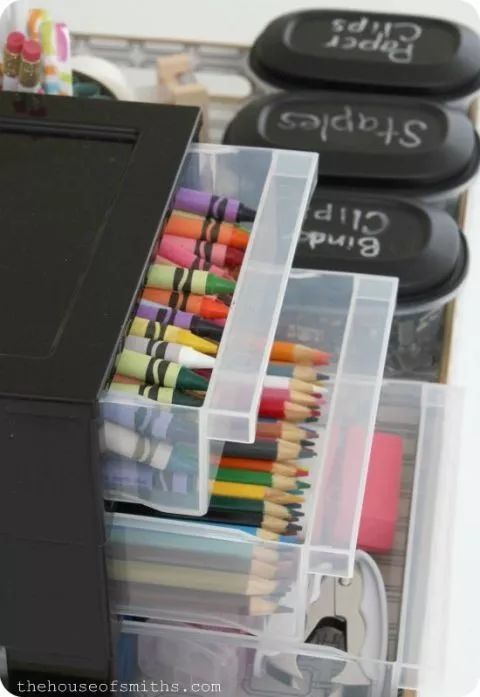 办公室魔法 用几件办公用品，把家收拾得井井有条