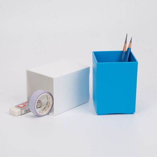 纯色笔筒 点亮桌面的韩式简约收纳艺术